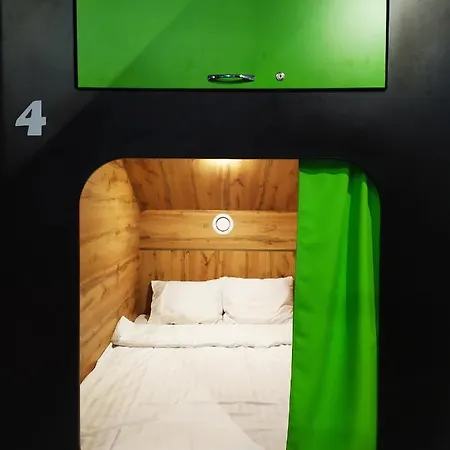 Kapsuła Hostel-3